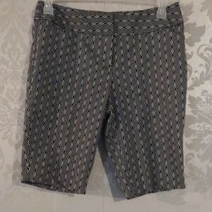 Worthington Black and White Geometric Bermuda Shorts